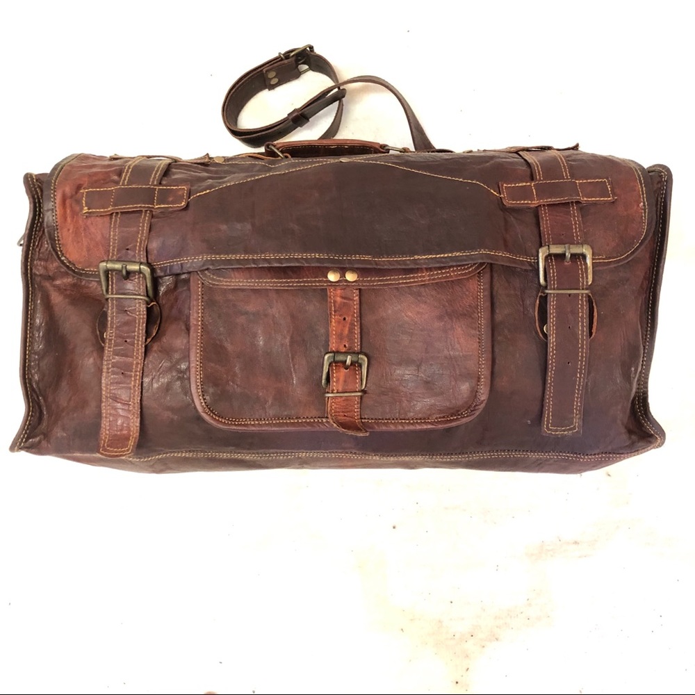 Beautiful Vintage Leather Duffle Messenger Bag